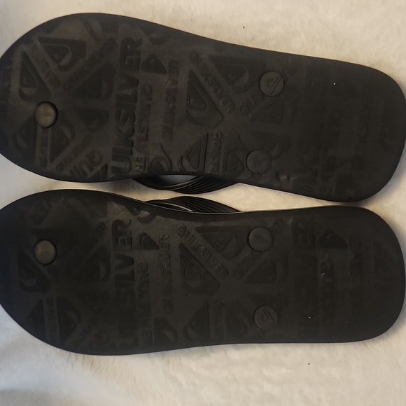 EUC Quiksilver Womens Black and Blue Flip Flops Size 7 - Picture 3 of 4